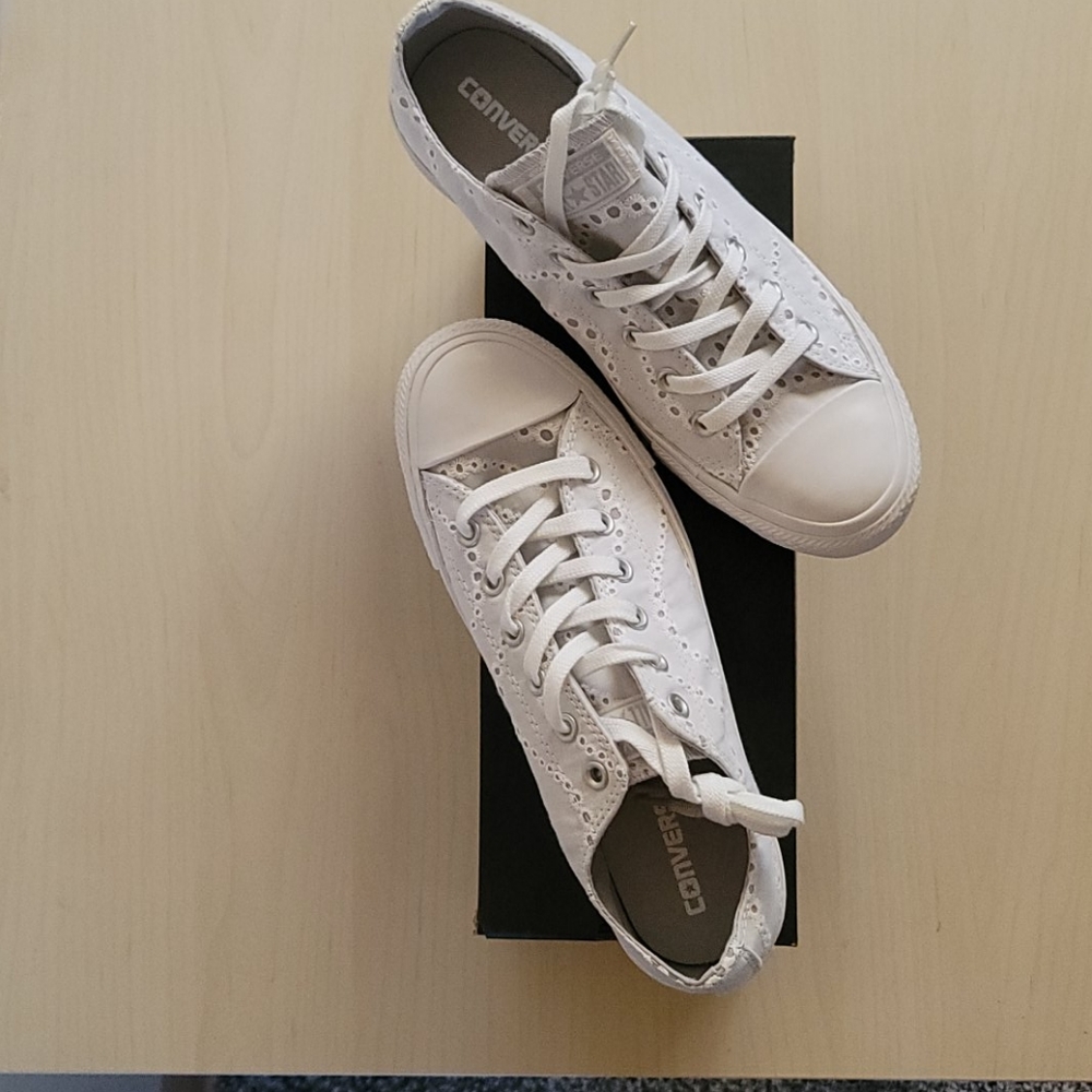 Converse women's